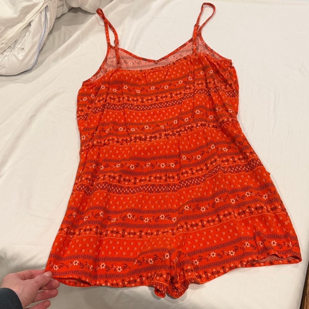 Old Navy Red Printed Spaghetti Strap Romper - Picture 3 of 4